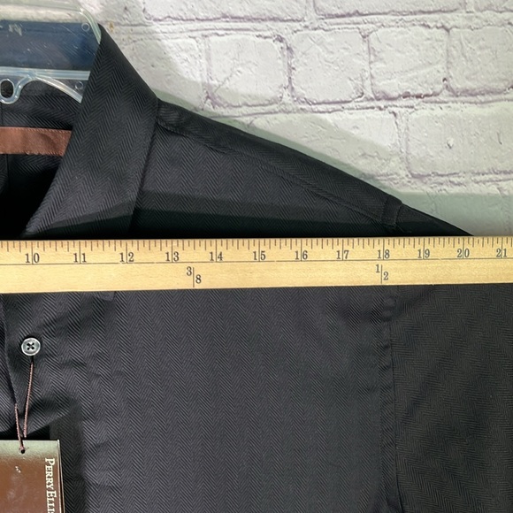 PERRY ELLIS Men's Black Dress Shirt NEW WITH TAGS. Size: Large - Picture 4 of 10